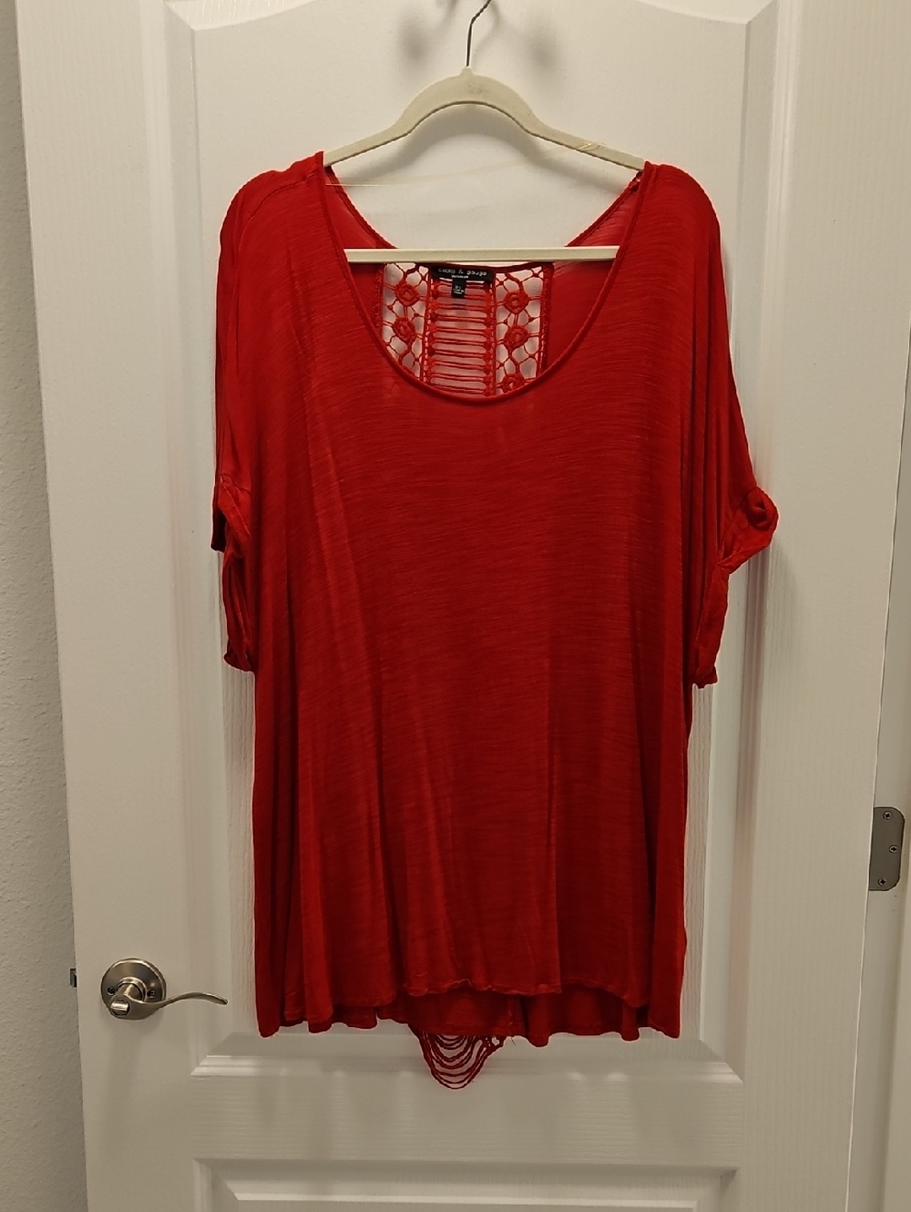 Size 2X.  Cable & Gauge Red Scoop Neck Tunic with Crochet Back